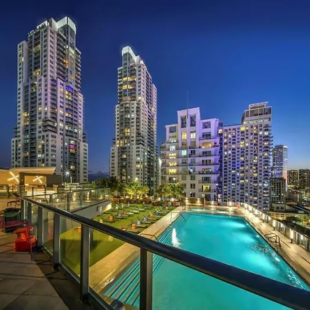 Great 3 Beds 3 Baths Appartment Downtown Miami